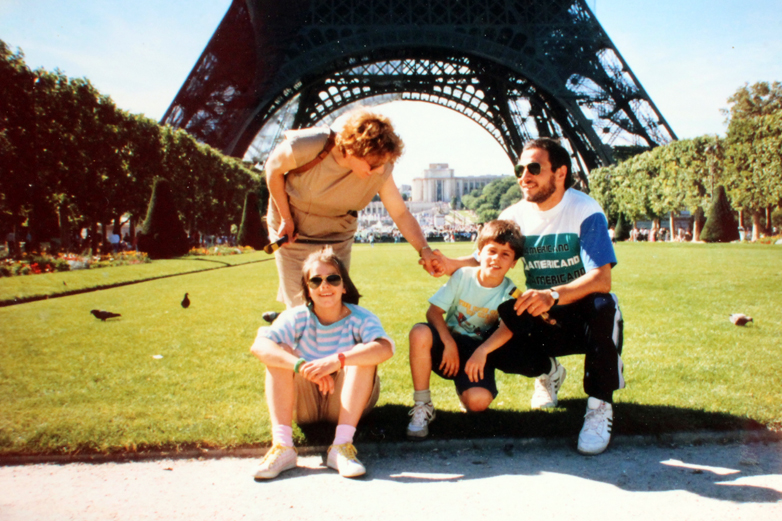 Com a família em Paris