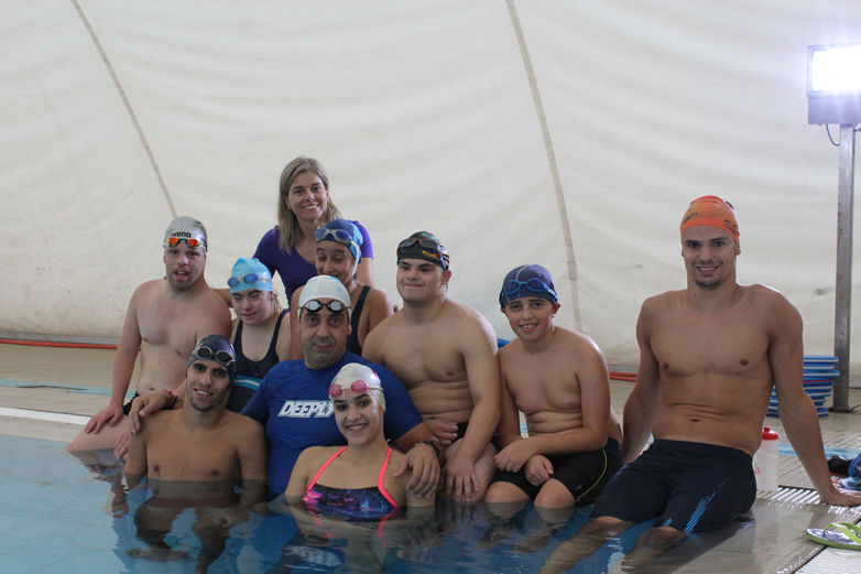 Atletas da natação adaptada